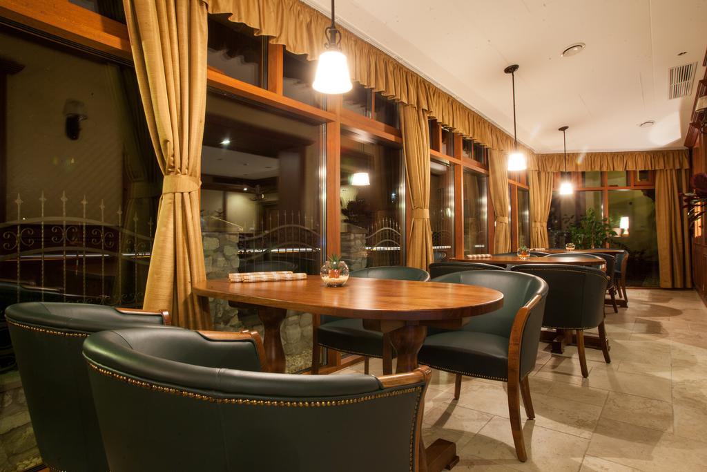 Hunting Chateau Krupina Екстер'єр фото